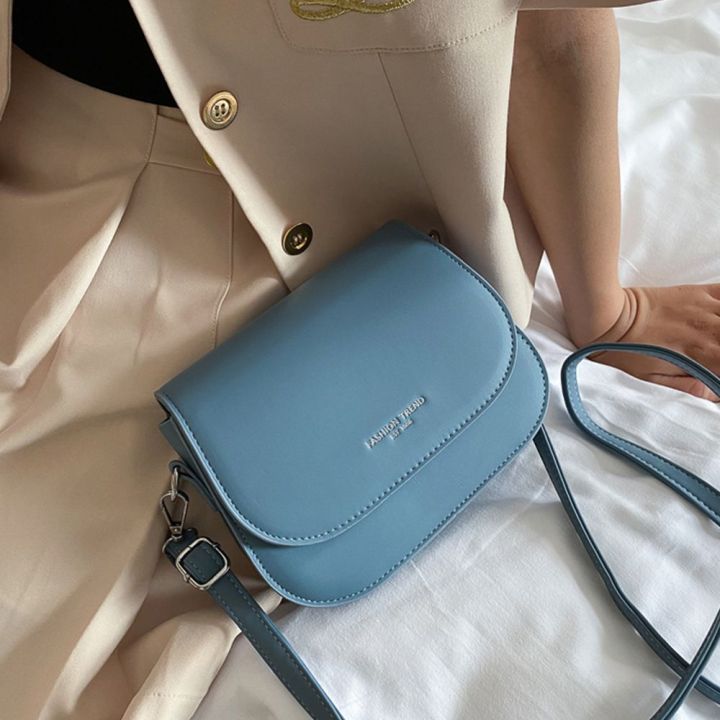 Trendy%20Saddle%20Shoulder%20Bag%20Women%20PU%20Leather%20Crossbody%20Bag%20Simple%20Solid%20Color%20Flap%20Messenger%20Bag%20Fashion%20Handbags%20Pouch%20-%20Image%204