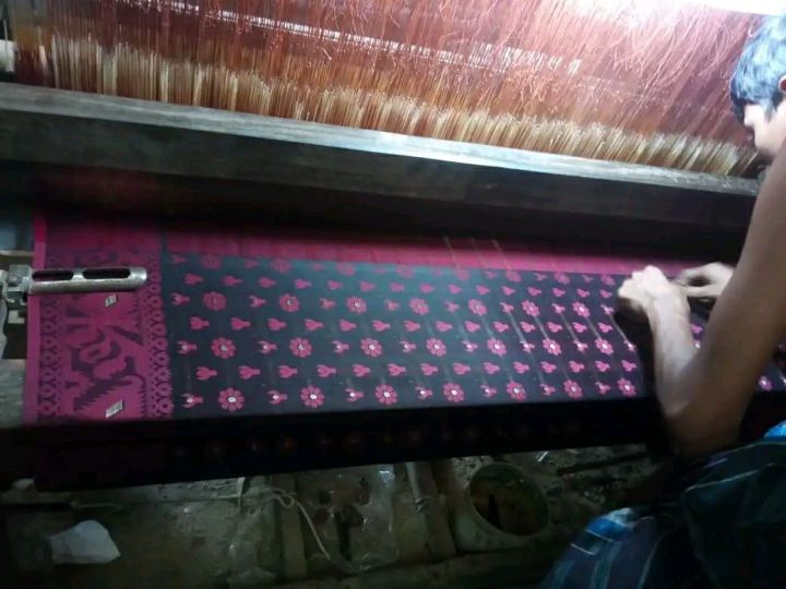 Half%20silk%20tangail%20jamdani%20saree%20for%20woman%20-%20Image%204