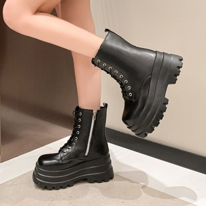 Winter%20New%20Elegant%20Fashionable%20Casual%20Short%20Boots%20Side%20Zipper%20Round%20Toe%20Thick%20Sole%20Heightening%20Women's%20Model%20Fashion%20Boots%20-%20Image%204