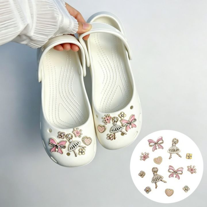 Korean%20Style%20Sliver%20Metal%20Chain%20Shoes%20Charm%20Set%20Women%20Summer%202026%20Punk%20Metal%20Butterfly%20Clogs%20Accessories%20Women%20Clogs%20Decoration%20-%20Image%206