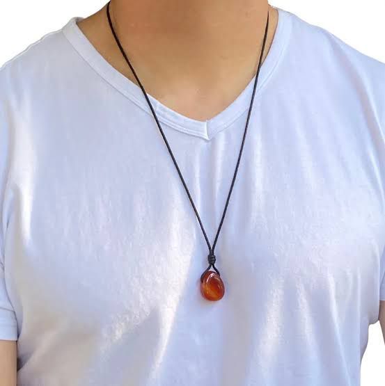 Natural%20Carnelian%20(Red%20Agate)%20Aqeeq%20Stone%20Pendant%20or%20Keychain%20%E2%80%93%20Orange%20Red%20Crystal%20for%20DIY%20Jewelry,%20Healing,%20Meditation,%20Spiritual%20Gift%20%7C%20Aries,%20Virgo,%20Leo%20-%20Image%206