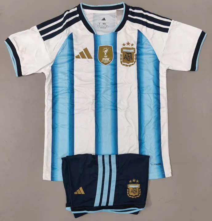 Argentina%20Home%20Jersey%202026%20World%20Cup%20-%20Premium%20A%20Grade%20Quality%20Football%20Kit%20For%20Men%20-%20Short%20Sleeve%20Argentina%20Football%20Jersey%20(Messi%20#10%20Available)%20-%20Image%202