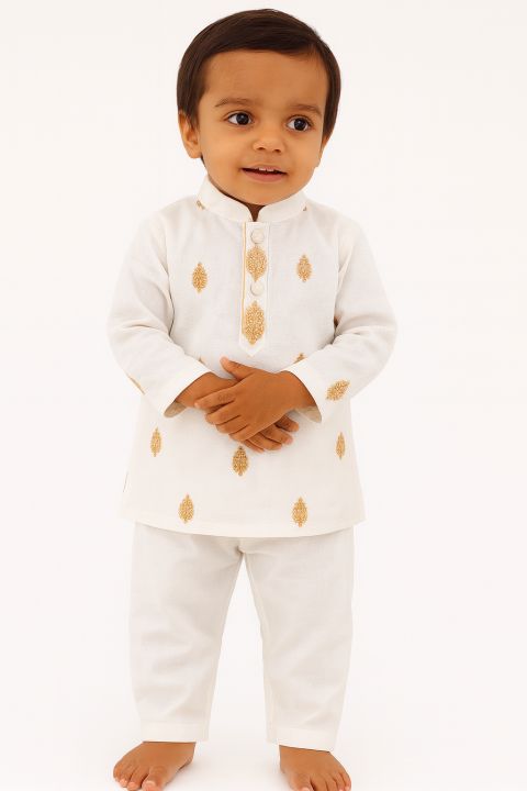 Trendsetter%20-Kids%20panjabi%20set/baby%20fasionable%20panjabi%20set,%20soft%20cotton%20white%20colour%20baby%20panjabi/eid%20ul%20ajha%20special%20panjabi-%20Inventive%20Choice%20-%20Image%204