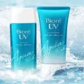 (New!!!) Biore UV Aqua rich watery essence micro defense Japanese b-Re sunscreen made in Japan SPF50 + /pa +++. 