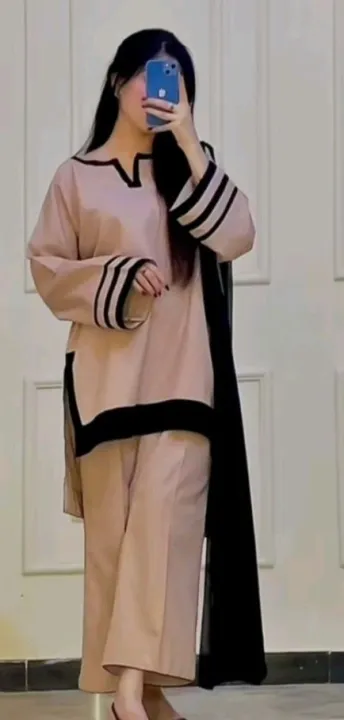 girls%20dress%20new%20artical%20white%20r%20skin%20dress%20combination%20with%20jutt%20black%20-%20Image%202