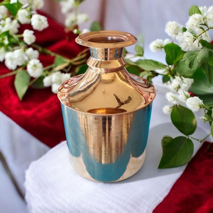Premium%20Copper%20Saja%20Gagri%20%7C%20Traditional%20Handmade%20Copper%20Water%20Pot%20for%20Puja%20&%20Home%20D%C3%A9cor%20%7C%20D:14cm,%20H:36cm,%20W:1.59kg%20-%20Image%203