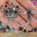 1 PC fashion lapel pin brooch love Accessories Women men brooches jewelry New Rhinestone Brooch Crown Crystal brooches for. 