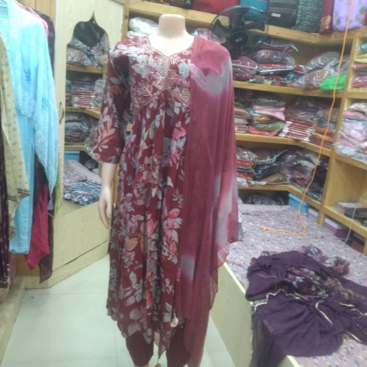 Ali%20Cut%20Kurti%20Women's%20Long%20Anarkali%20Dress%20with%20Gold%20Sequins%20Embroidery%20And%20Geometric%20Motifs%20-%20Image%203