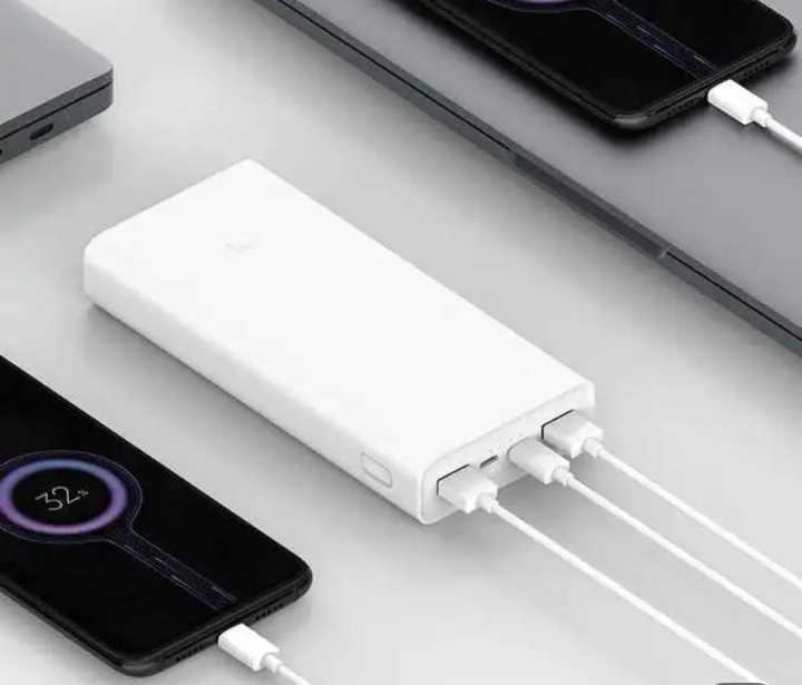 power%20bank%2020000%20mh%203%20ports%20at%20the%20charge%20-%20Image%207