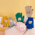 2-6 year old cartoon bear baby gloves with crochet hooks, thick winter warmth knitted gloves, boys, girls, and children's thick.