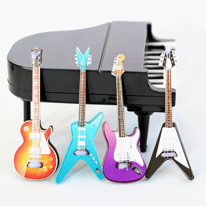 1Pcs%201/12%20Dollhouse%20Guitar%20Toys%20Dollhouse%20Musical%20Instrument%20Model%20Dolls%20House%20Decoration%20Accessories%20-%20Image%204