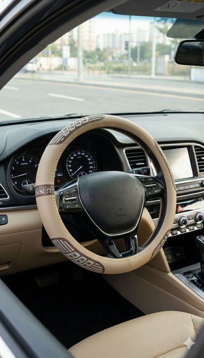 Leather%20Car%20Steering%20Wheel%20Cover%20Black%20with%20Red%20Line%20Confortable%20For%20During%20Driving%20Car%20-%20High%20Quality%20Product%20By%20QS%20-%20Image%205