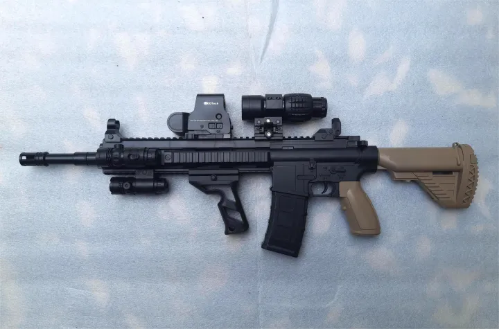 M4%20Gel%20Blaster%20Toy%20Gun%20Gel%20Balls%20Electric%20Rifle%20with%20Manual%20and%20Full%20Auto%20Firing%20Modes%20-%20Image%202