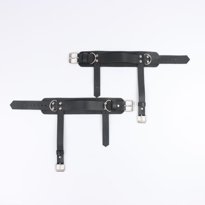 Adjustable%20PU%20leather%20ankle%20strap%20to%20match%20with%20high%20heels%20-%20stylish%20gothic%20women's%20fashion%20accessories%20for%20parties,%20festivals%20a%20-%20Image%205