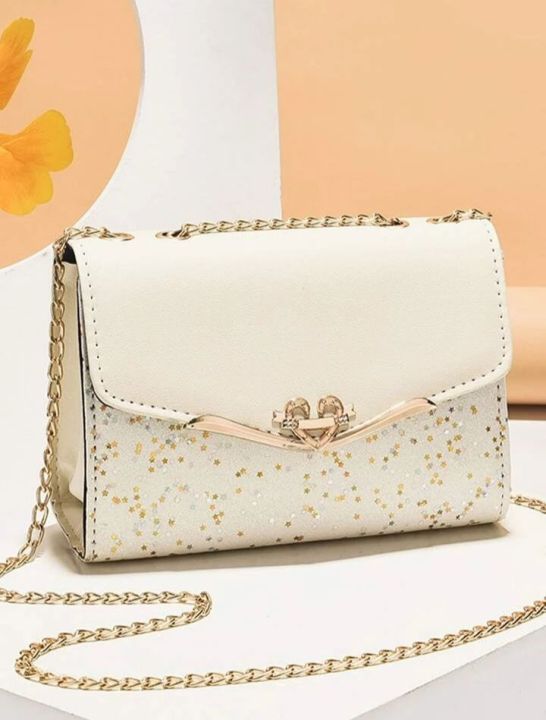 Women shoulders handbag