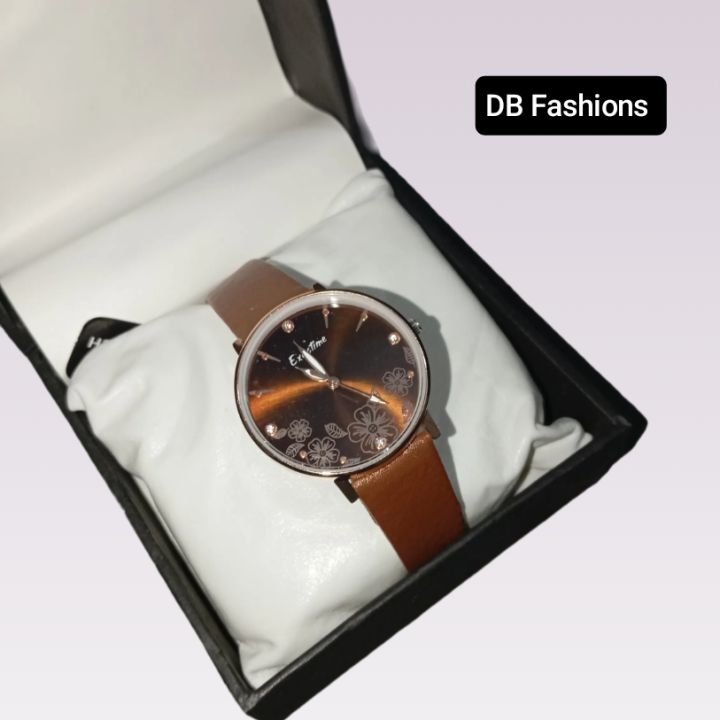 Elegant%20Ladies%20Watch%20with%20Leather%20Belt%20Premium%20Quality%20Wrist%20Watch%20for%20girls/%20Women%20-%20Image%206