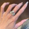Light luxury retro brushed three daisy ring Couple style charm sun flower rings for women banquet jewelry gift. 