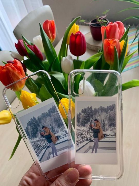 Transparent%20Silicone%20Phone%20Case%20with%208%20Polaroid%20Pictures%20Shockproof%20Custom%20Design%20for%20Android%20and%20iPhone%20-%20Image%203
