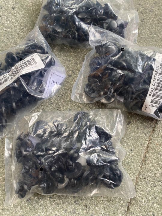 All%20Nissan%20wheel%20arch%20plastic%20clips%20Trana%20sylhy%20Tiida%20XTrail%20March%20Almera%20sunny%20Cefiro%20-%20Image%205