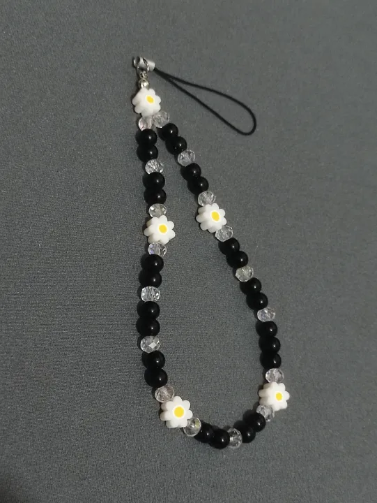 Personalized%20Beaded%20Mobile%20Phone%20Charm%20%E2%80%93%20Custom%20Name%20Wrist%20Strap%20for%20Girls%20%7C%20Trendy%20Pearl%20&%20Bead%20Mobile%20Accessory%20for%20Teens%20-%20Image%207