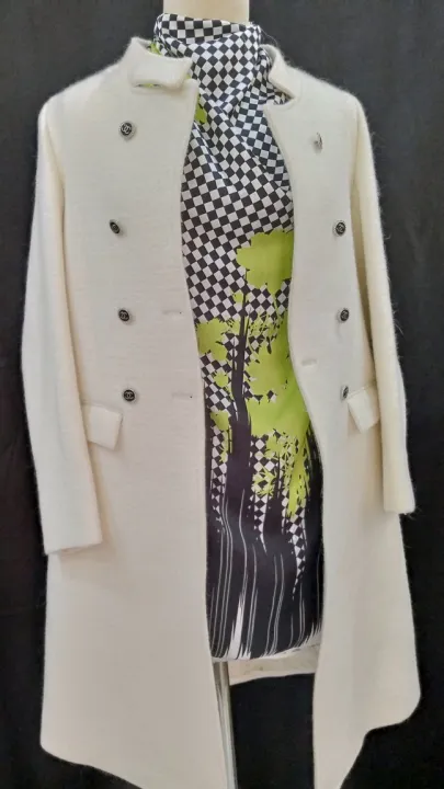Thanx%20to%20a%20tailored%20silhouette%20and%20classic%20detailing,%20this%20wool-rich%20Autograph%20coat%20will%20stay%20stylish%20year%20after%20year.Regular%20fit%20in%20a%20longline%20design.Made%20with%20luxurious%20cashmere%20for%20a%20soft%20feel.%20-%20Image%205