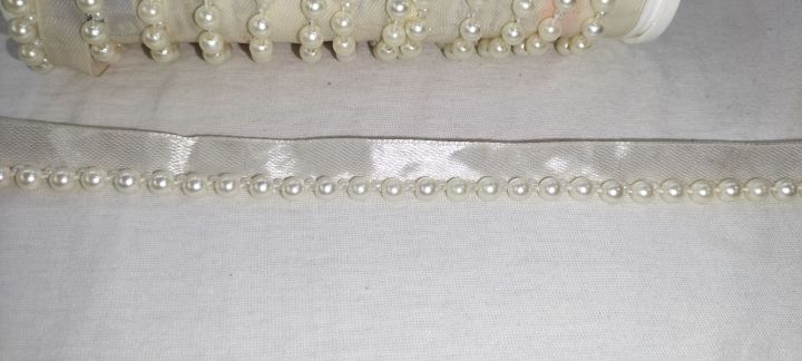 1%20Yard/Gaz/Bulk%20Off%20White%20Pearl%20Lace%20for%20girls%20and%20women/dresses%20lace%20/trending%20lace/fashion%20lace%20-%20Image%205