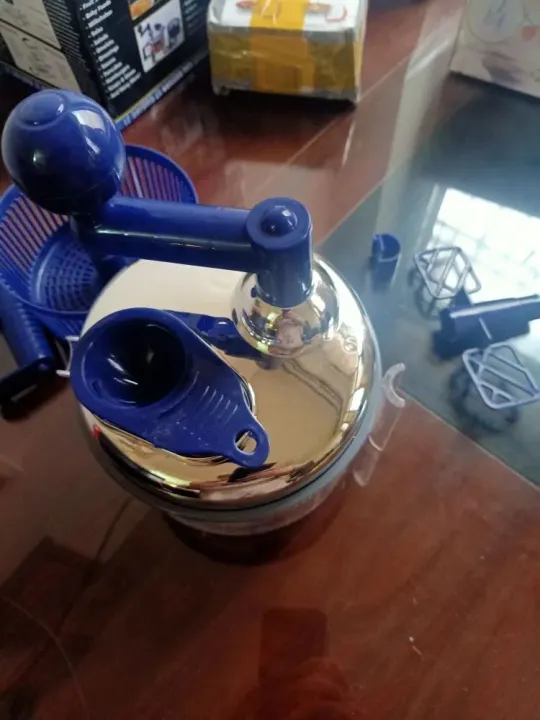 Handheld%20Vegetable%20Chopper%20-%20Image%203