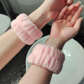 Wrist Washband Microfiber Wrist Wash Towel Band Wristband Scrunchies for Wash Face Absorbent Wrist Sweatband for Women Headband. 