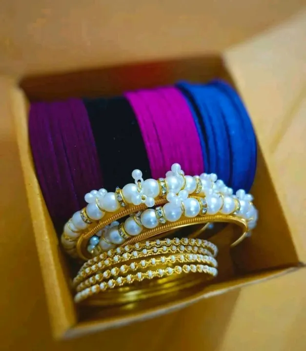multicolor%20metal%20velvet%20churi%20combo%20set%20-%20Image%202