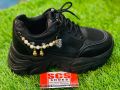 Side chain chunky shoes sneakers for girl. 