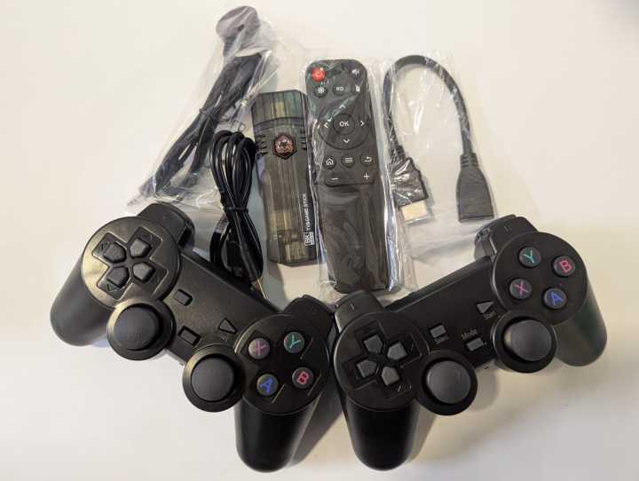 X8%20Android%20Tv%20Game%20Box%204K%20Game%20Stick%20Box%20Dual%20System%20HD%20Output%20Wireless%20Controller%20M8%20Updated%20Retro%20Console%20-%20Image%207