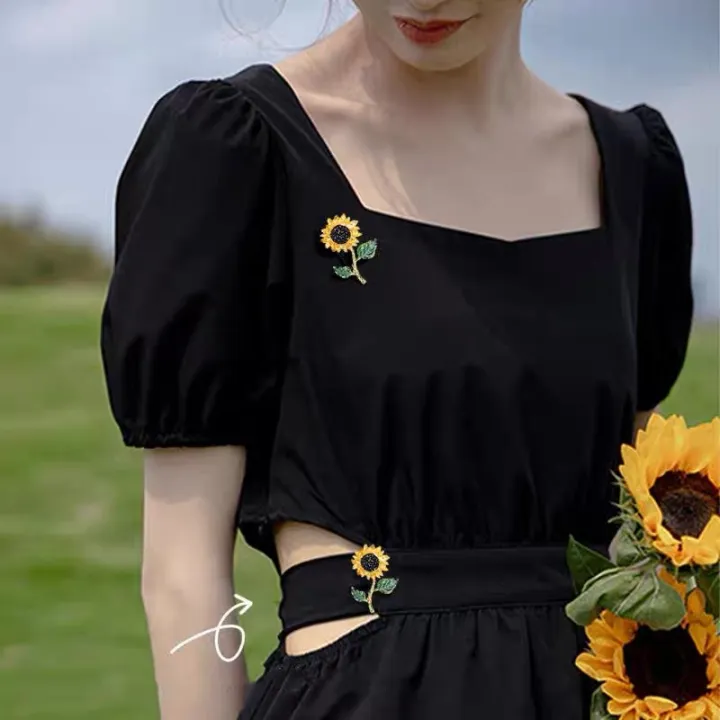 Shiny%20Rhinestone%20Sunflower%20Brooch%20Pin%20For%20Women%20Luxury%20Zircon%20Daisy%20Flower%20Collar%20Badge%20Elegant%20Floral%20Bouquet%20Corsage%20Jewelry%20-%20Image%202