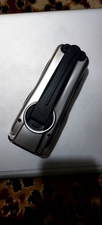 Garrity%20K023G%20Power%20Lite%203%20Super-Bright%20LED%20Crank%20Light%20Rechargeable%20Flashlight%20-%20Image%203