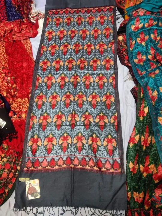 Orginal%20Kashmiri%20Poshmina%20Shawl%20For%20Women%20-%20Image%204