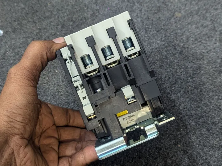 Magnetic%20Contactor%2065Amp%20(Telemecanique%2065Amp)%20-%20Image%207