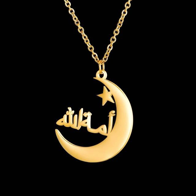 Customized%20Half%20Moon%20Arabic%20Name%20Locket%20for%20Girls,%20Pendant%20for%20Unisex%20-%20Image%204
