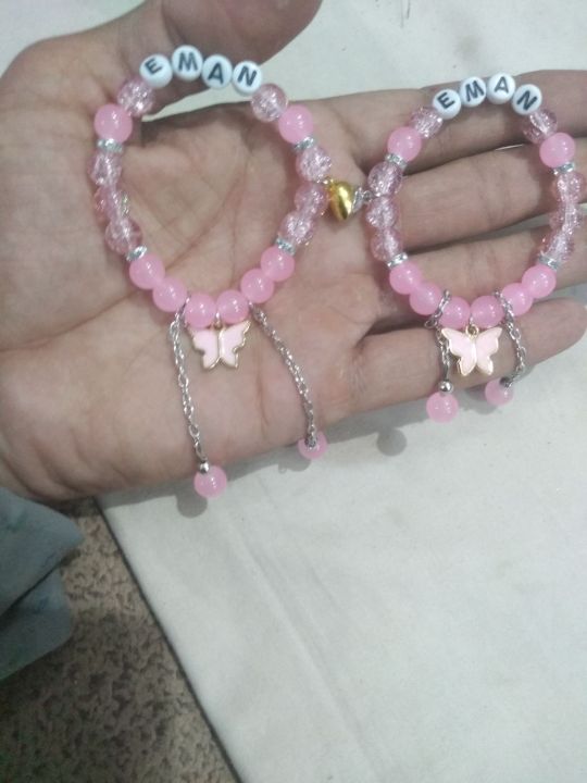 Customized%20Name%20Beaded%20Friendship%20Bracelet%20for%20Girls%20%E2%80%93%20Butterfly%20Charm%20Design,%20Personal%20Name%20Jewelry%20Gift%20for%20Best%20Friends%20&%20Sisters%20-%20Image%204