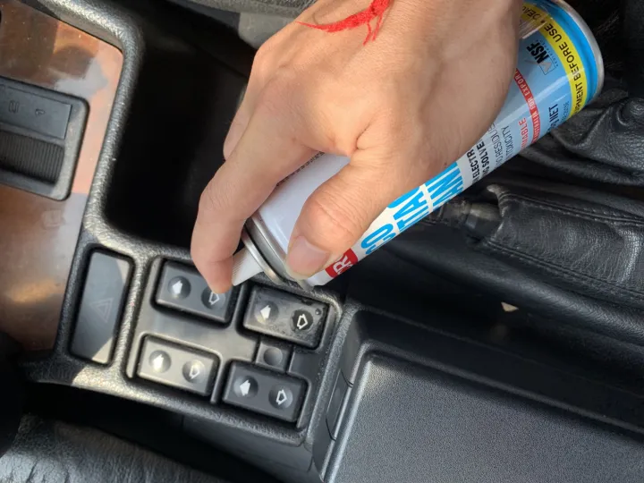 CRC%20co%20contact%20cleaner%20350g.%20-%20Image%205