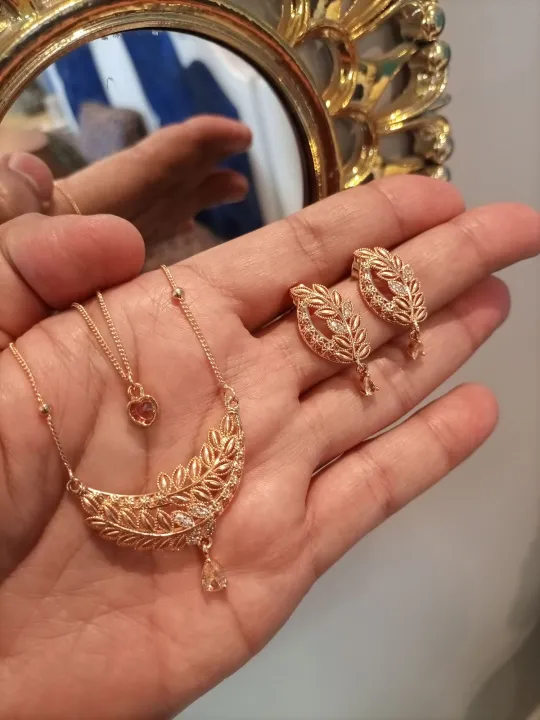 Jewellery%20Set%20-%20Image%203