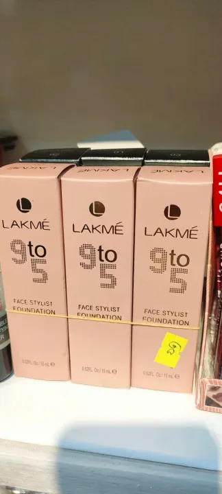 Lakme%209%20to%205%20Face%20Stylist%20Foundation%2015%20ml%20-%20Image%202