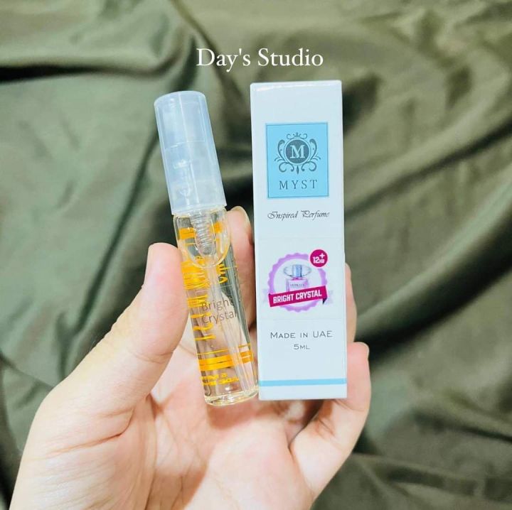 Myst%20%20Versace%20Bright%20Crystal%20Perfume%20(5ml)%20-%20Image%203