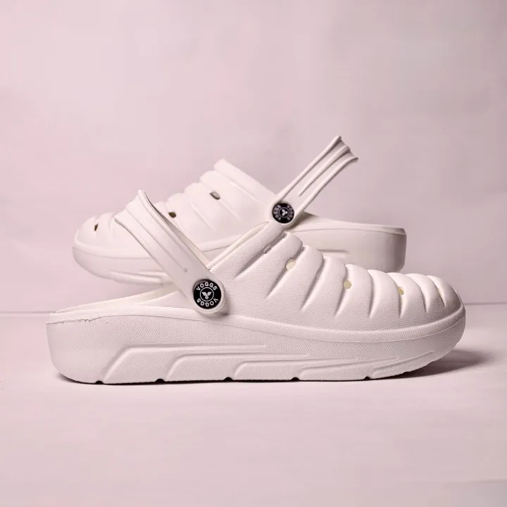 Men's%20Premium%20Comfortable%20Clogs%20%7C%7C%20Effortless%20All-Day%20Ease%20with%20Supportive%20Back%20Strap%20Sandals%20for%20Men%20-%20Image%202