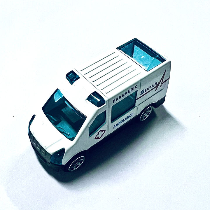Children's%20alloy%20toy%20cars,%20sliding%20sports%20cars,%20racing%20cars,%20simulated%20car%20models,%20%20and%20ornaments%20for%20kids.%20-%20Image%202