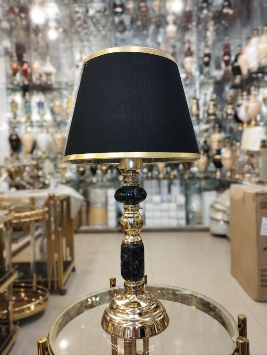 Single Table Lamp made of Ceramic Metal