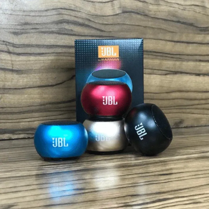 JBL%20M3%20mini%20portable%20Bluetooth%20speaker.%20-%20Image%203