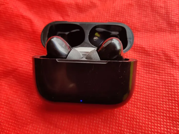 TWS%20pro%202%20True%20Wireless%20Bluetooth%20Airpods%20Charging%20Case%20with%20%20Premium%20Sound%20-%20Image%204