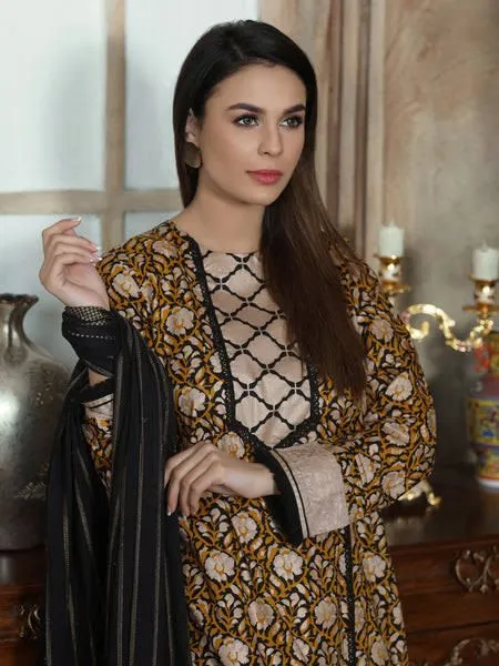 Ladies%20suit%20-%20Image%202