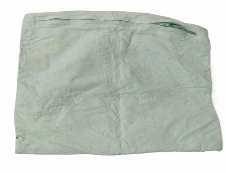 pack%20of%20two%20cushion%20covers,%20one%20red/%20maroon%20and%20golden%20in%20colour,%20two%20piece%20unfilled%20cushion%20covers,%20without%20filling%20-%20Image%203