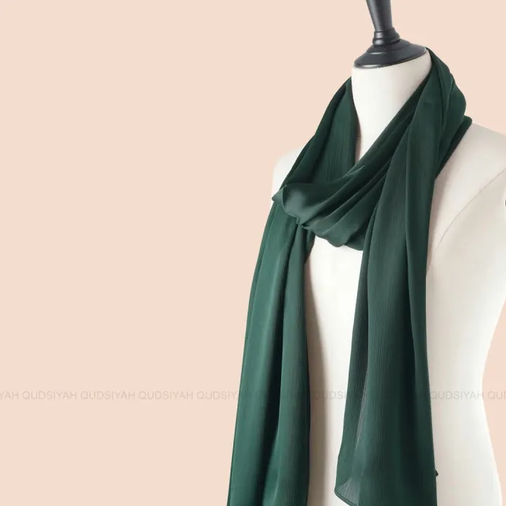 Hijab,Crap%20muna%20luxury%20silk,Dubai%20silk%20hijabs,%20premium%20shimmer%20jorget%20Hijab%20-%20Image%203