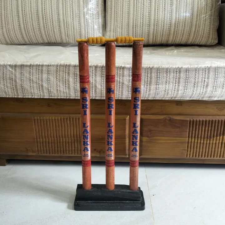 Cricket%20Wicket%20Set%20With%20Stand%20Wooden%20(%20Height%2023"%20/%20Height%2028"%20)%20-%20Image%206